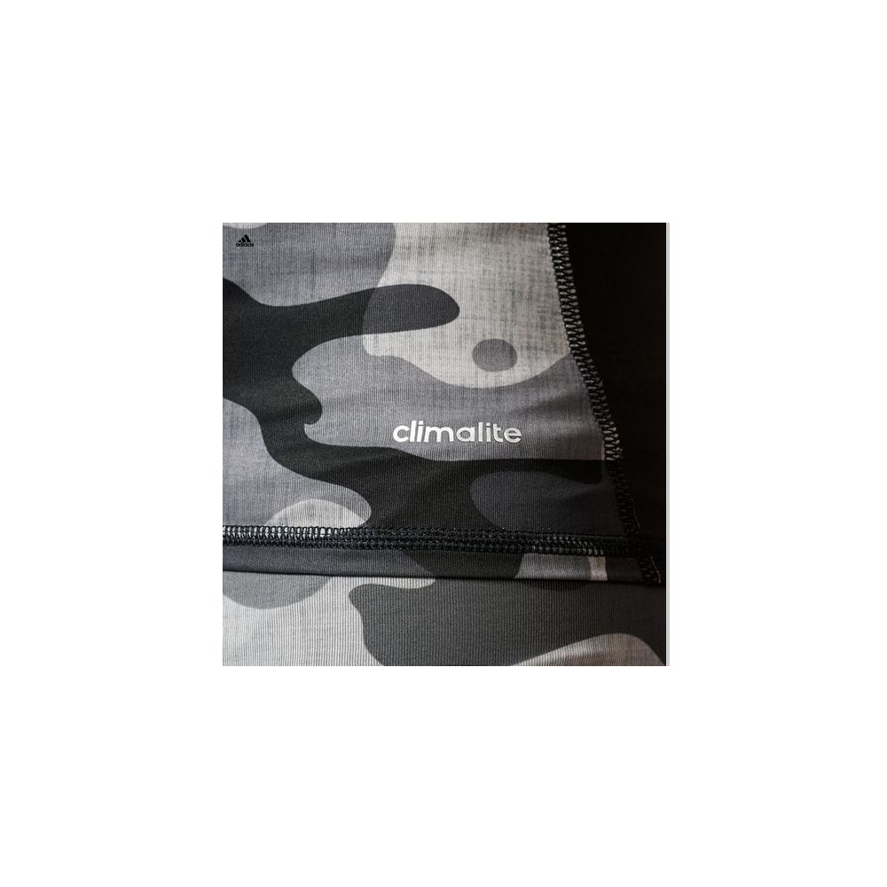 Tee-shirt Adidas Techfit camouflée manches courtes Tee-shirt Adidas Techfit camouflée manches courtes