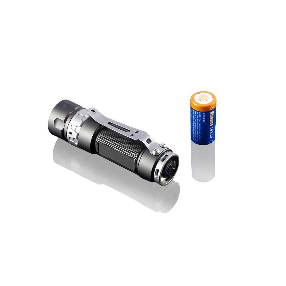 Lampe Tactique Niteye RAPTOR RRT01 - 950Lumens Lampe Tactique Niteye RAPTOR RRT01 - 950Lumens