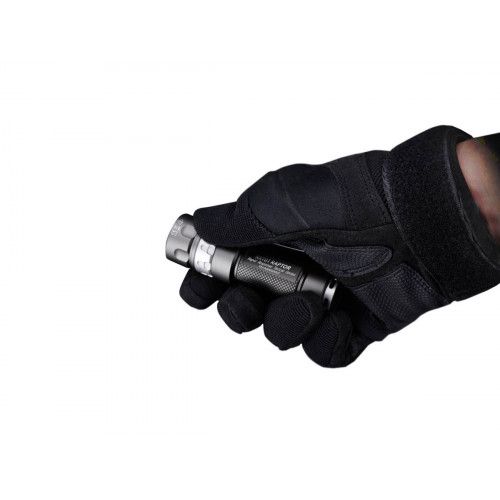 Lampe Tactique Niteye RAPTOR RRT01 - 950Lumens