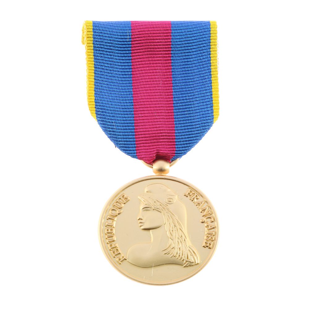 Medaille ordonnance Reserviste de la Defense et de la Securite Interieure Or Medaille ordonnance Reserviste de la Defense et de la Securite Interieure Or