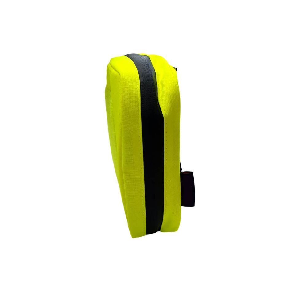 Poche utilitaire horizontale 18x14.5 haute visibilité Poche utilitaire horizontale 18x14.5 haute visibilité