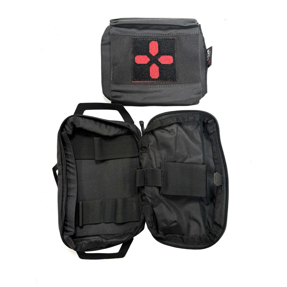 Poche médicale extra plate noir/rouge - ADN Tactical Poche médicale extra plate noir/rouge - ADN Tactical
